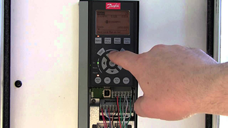 تنظیم پارامترهای درایو فرکانس متغیر برای راه اندازی درایو